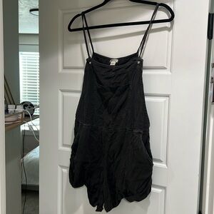 Billabong short overalls romper